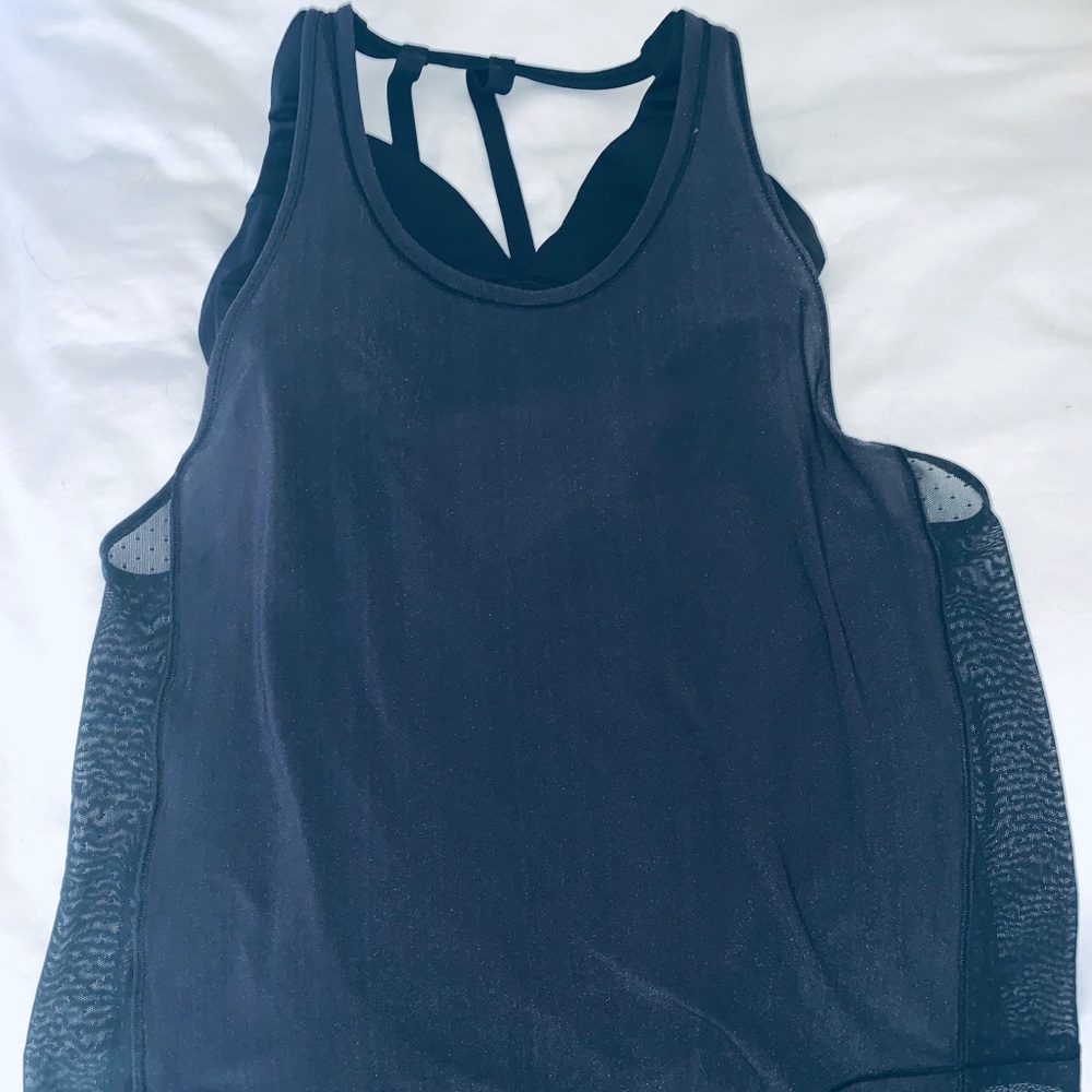 Iululemon tank size 4